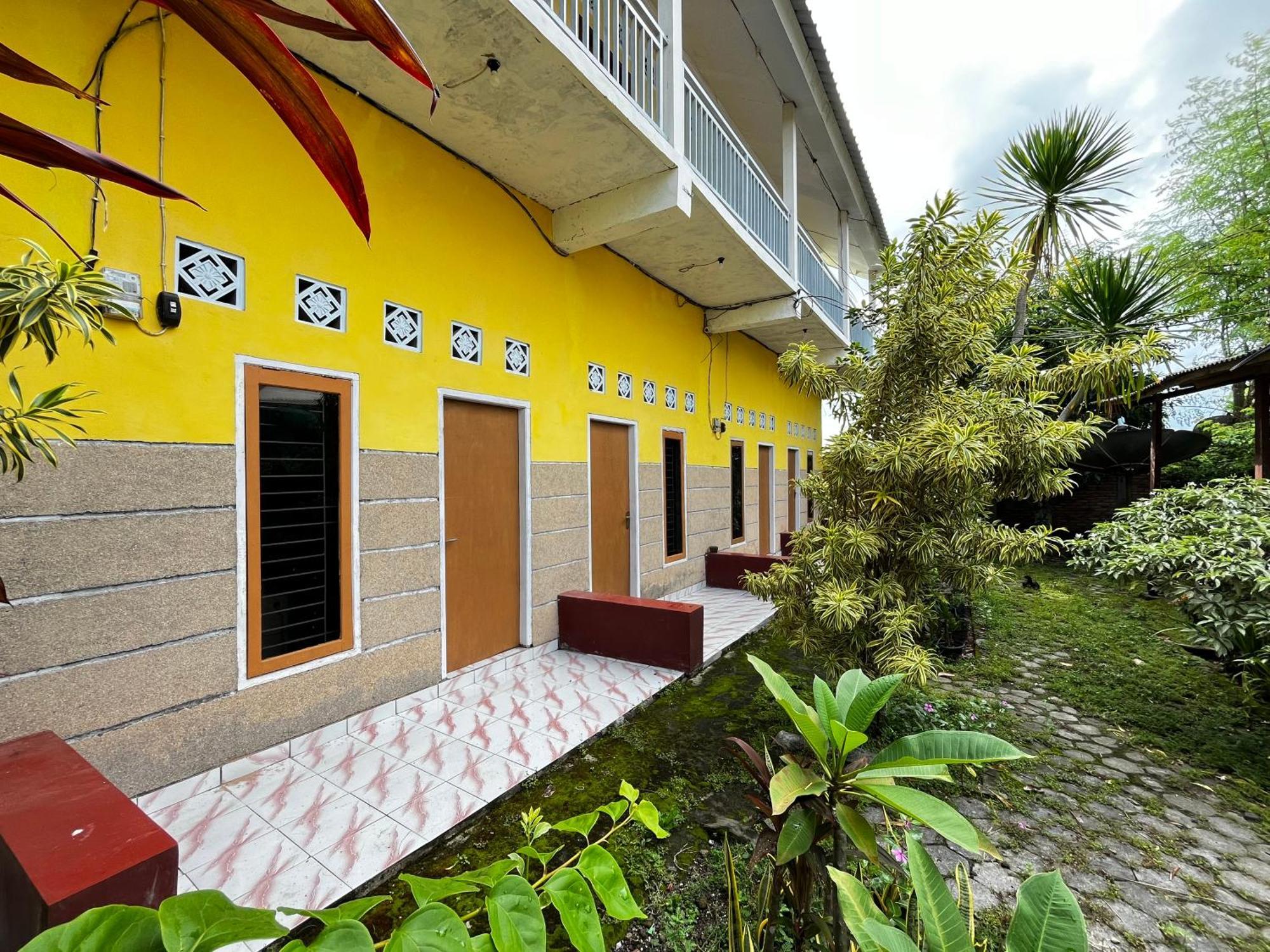 Alan'S Homestay Kuripan Kültér fotó