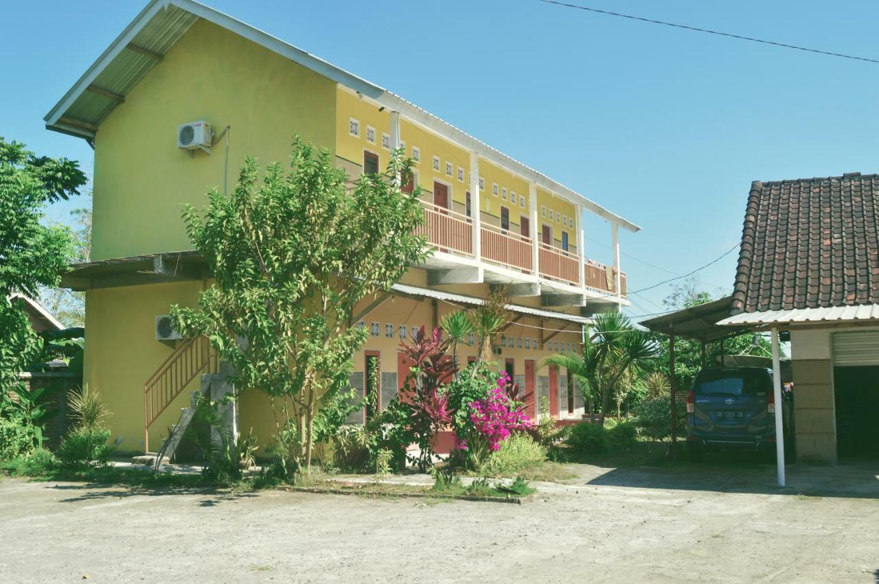 Alan'S Homestay Kuripan Kültér fotó